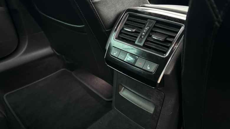 Skoda Superb 2.0 TDI CR 190 Laurin + Klement 4X4 5dr DSG [7 Sp] Diesel Estate